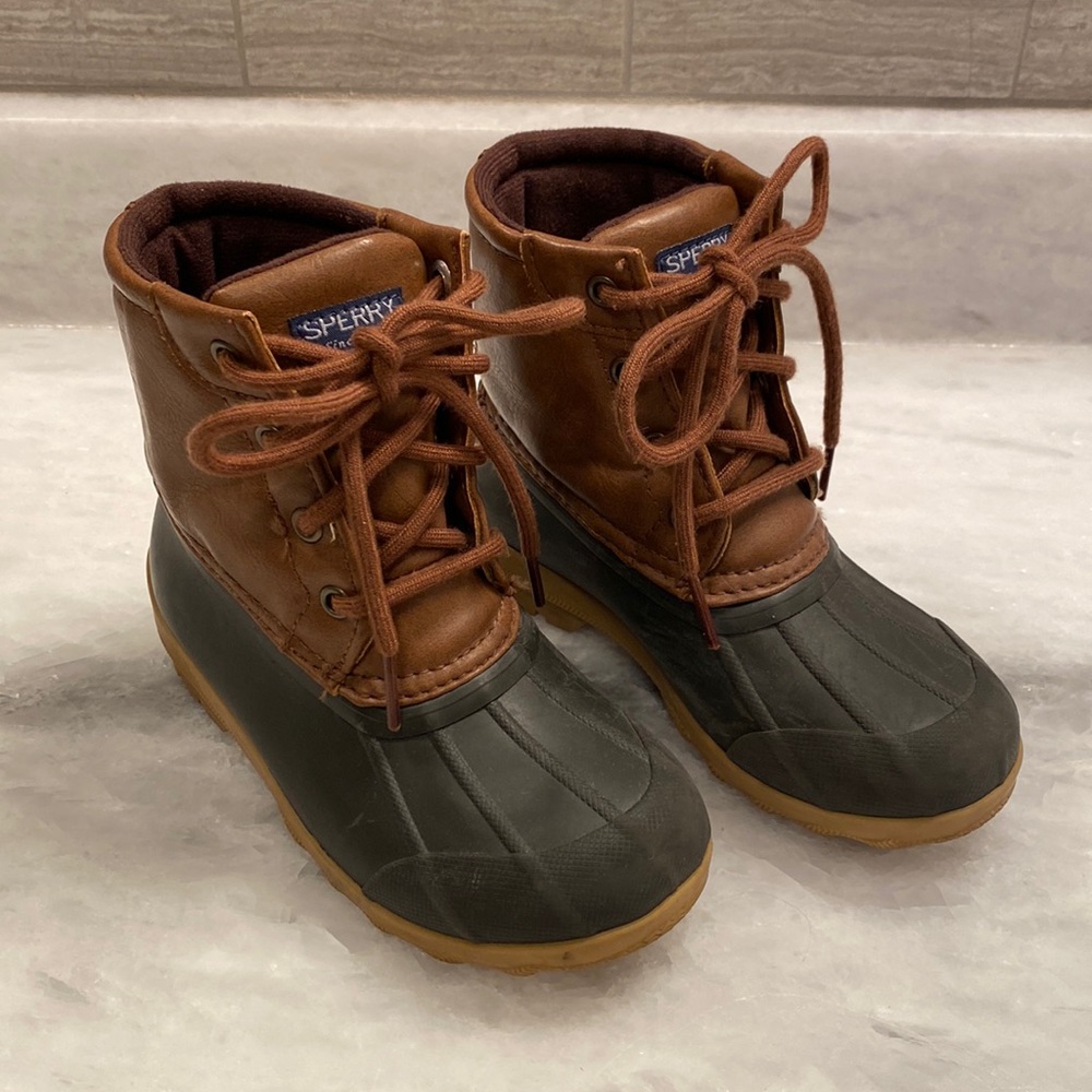Sperry kids port duck boots. Tan/brown. Size 11m.